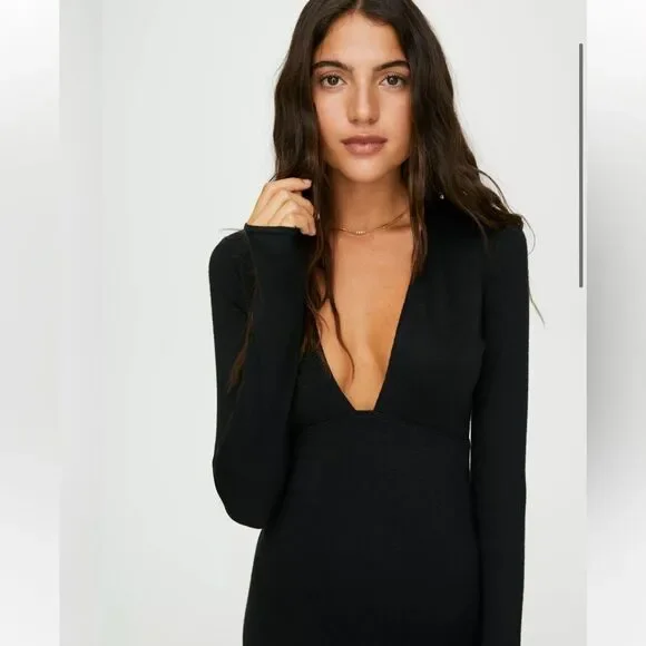Aritzia Wilfred Free Abby Dress Black Deep Plunge Long Sleeve - Picture 2 of 10